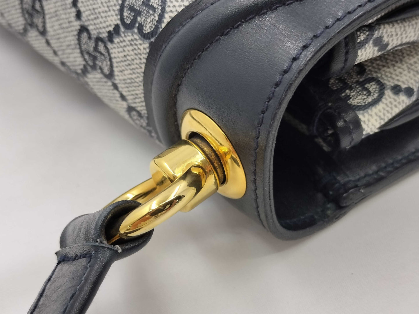 Gucci Blondie GG Supreme Shoulder Bag