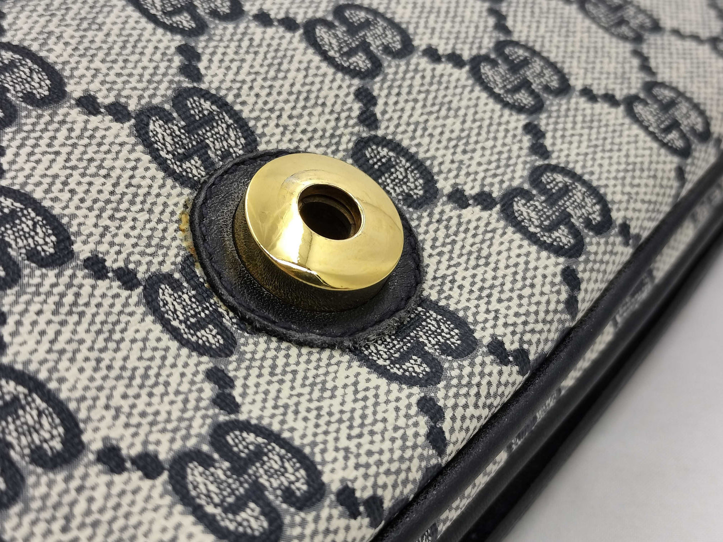 Gucci Blondie GG Supreme Shoulder Bag
