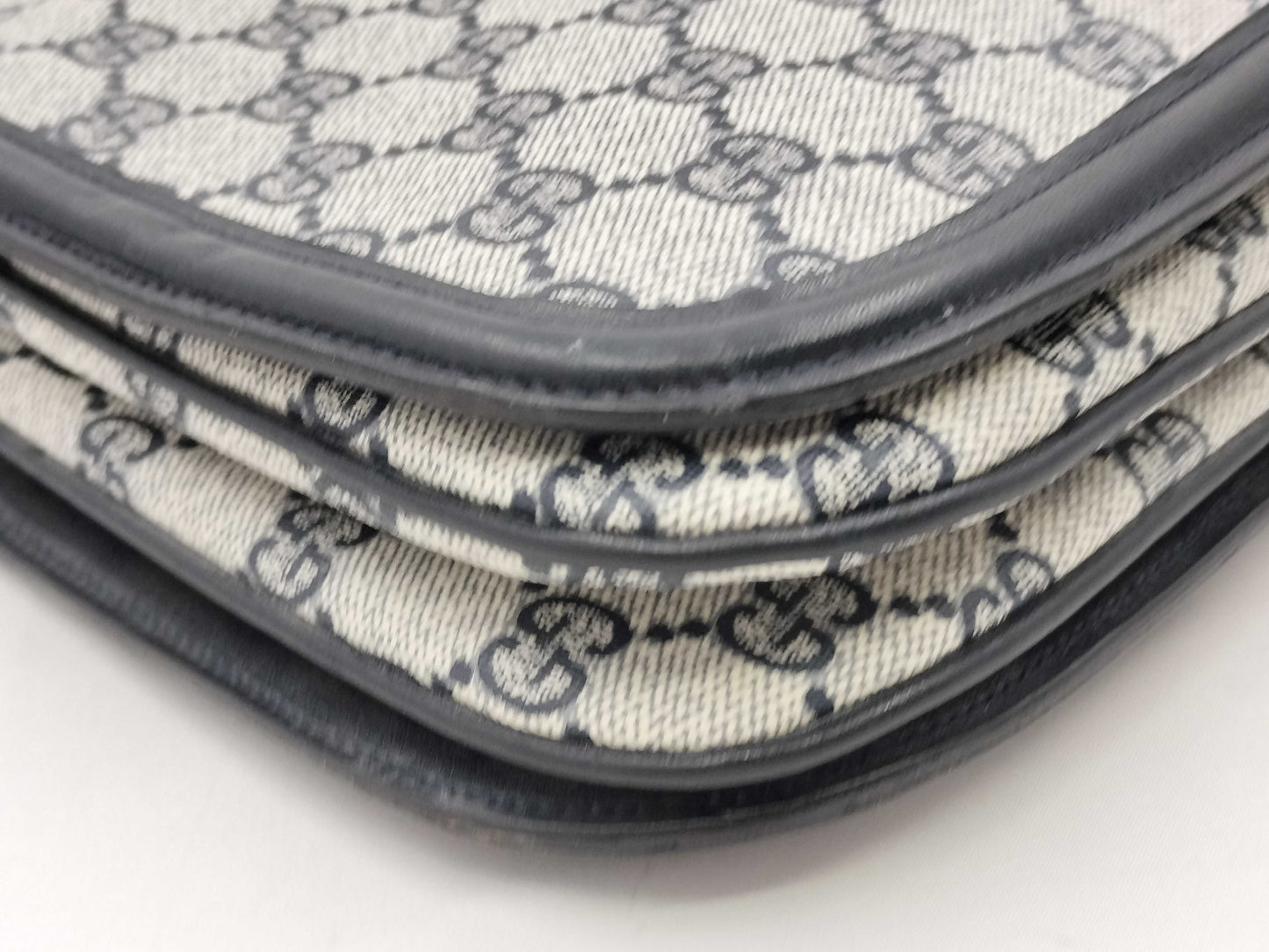 Gucci Blondie GG Supreme Shoulder Bag