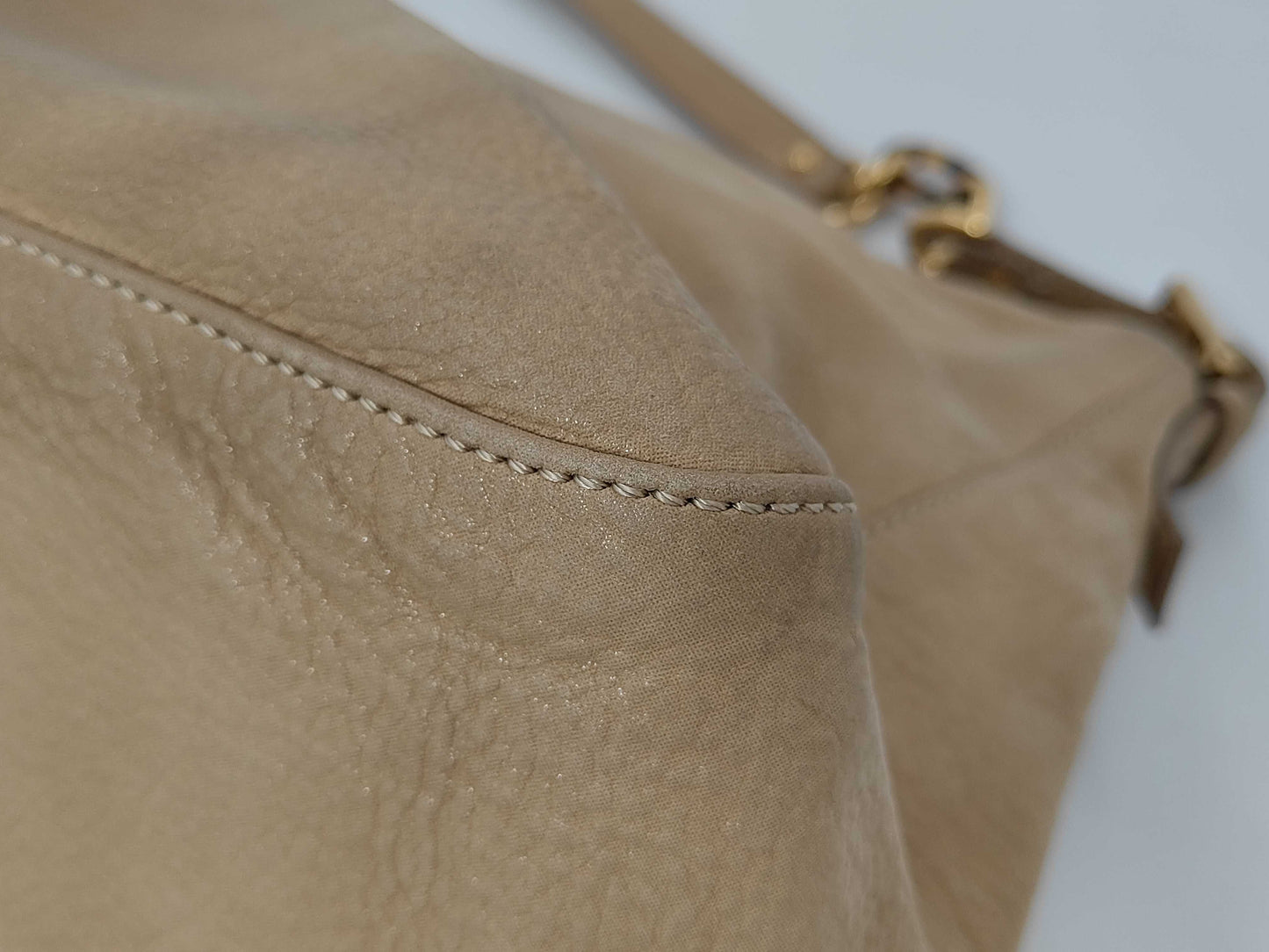 Fendi Leather Beige Chain Shoulder Bag