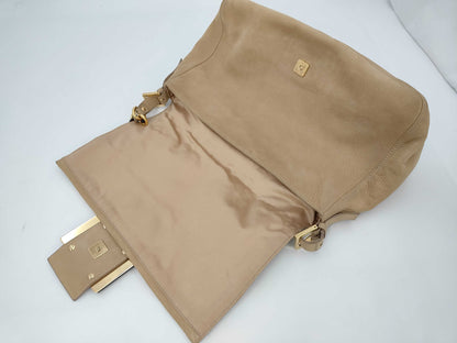 Fendi Leather Beige Chain Shoulder Bag
